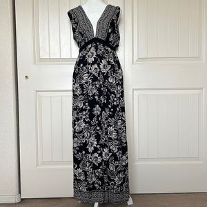 ANGIE Floral Maxi Dress in M